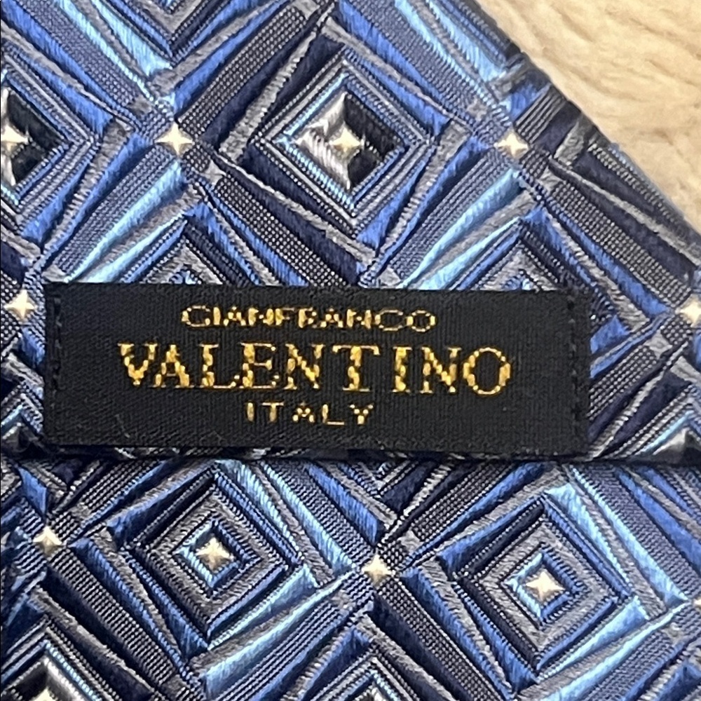 Valentino Blue Geometric Pattern Tie - Picture 7 of 9